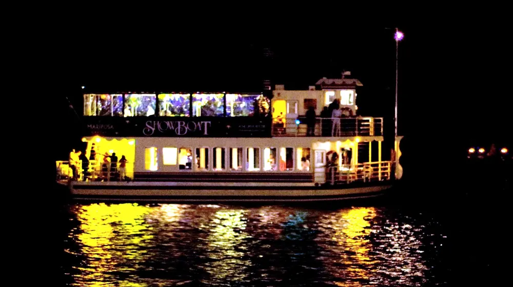 Yacht Party Nights on a yacht in Dubai