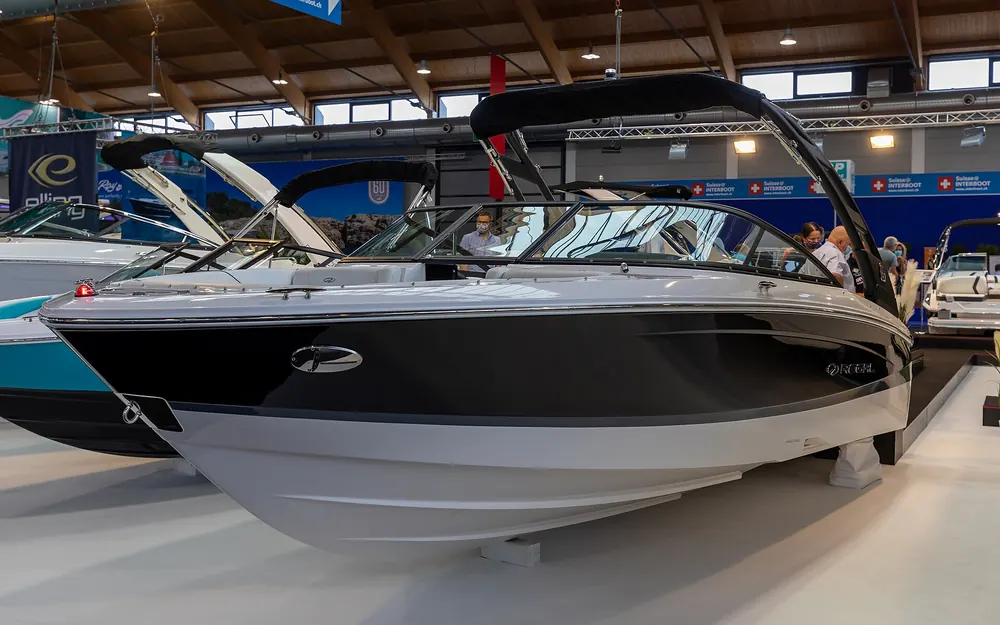 Sea Dart — 36 ft sport boat in Dubai, view 3
