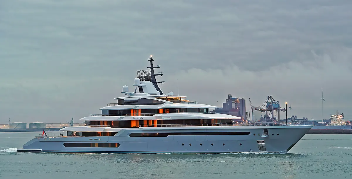 Sky Empress — 75 ft luxury yacht for yacht charter in Dubai