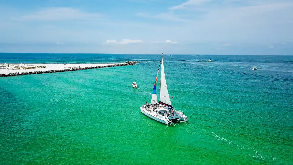 Twin Palms — 56 ft sailing catamaran for yacht charter in Dubai